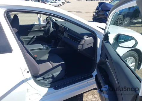 2025 Toyota Camry Le from USA, damaged, VIN 4T1DAACK9SU598503